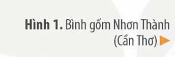 2. MỘT SỐ HIỆN VẬT KHẢO CỔ HỌC CỦA VƯƠNG QUỐC PHÙ NAMCâu hỏi: Đọc thông tin và quan sát các hình từ 4 đến 7, hãy kể tên và mô tả một số hiện vật khảo cổ học của Vương quốc Phù NamGiải chi tiết:- Cà càng (bếp đun) được làm bằng đất nung, có thành che gió, đáy giữ tro, đun bằng củi hoặc than, thuận tiện khi sử dụng ở nhà sàn hoặc trên thuyền, ghe- Khuyên tai được làm bằng vàng, thiết kế tinh xảo, cho thấy đời sống tinh thần khá phong phú, thoải mái của người dân Phù Nam 3. LUYỆN TẬPCâu 1: Trình bày sự thành lập Vương quốc Phù NamGiải chi tiết:- Thời gian và địa điểm thành lập:+ Ra đời vào khoảng thế kỉ I+ Địa bàn cư trú của cư dân Phù Nam chủ yếu thuộc khu vực Nam Bộ Việt Nam hiện nay- Gắn với truyền thuyết về Hỗn Điền – Liễu Diệp cùng một số bằng chứng khảo cổ học Câu 2: Hoàn thành bảng (theo gợi ý dưới đây vào vở) về một số hiện vật khảo cổ học của Vương quốc Phù NamGiải chi tiết:Lĩnh vựcHiện vậtĐời sống vật chấtĐồng tiền, nồi và cà ràngĐời sống tinh thầnKhuyên tai, tượng Phật Bình Hoà 4. VẬN DỤNG